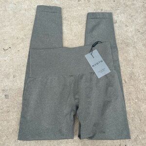 NVGTN leggings
